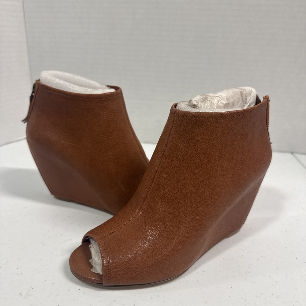 Nine West Leather Wedge Heel Booties Size 5M Brown Peep Toe Shoes Back Zip NEW